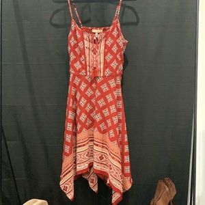 Cute asymmetrical dress with pockets!